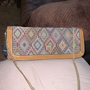 Vintage Liz Claiborne Tapestry Clutch Purse w Detachable Gold Tone Chain Strap